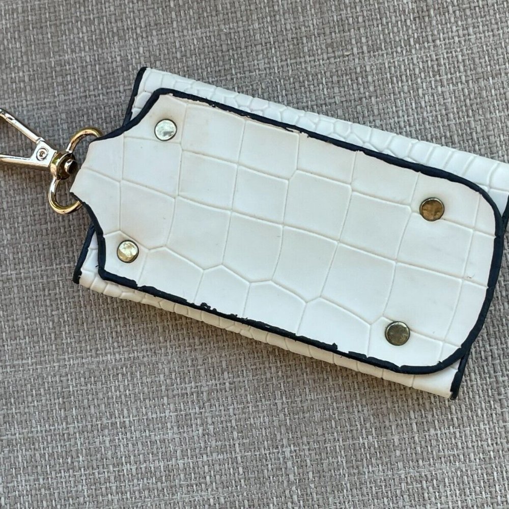 Key chain Bag Cream Faux Leather Vegan 6 Key Holder Key Chian Bag detach to belt - Picture 2 of 12